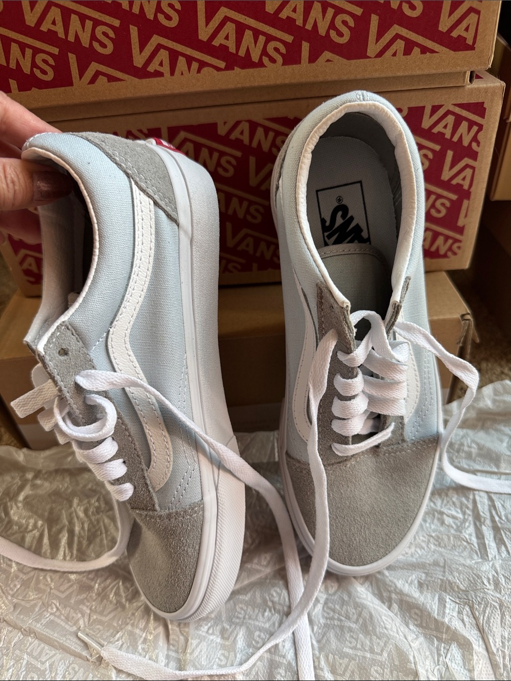 Vans Women’s US 6.5 Old Skool Light Gray & Blue Low-Top Sneakers